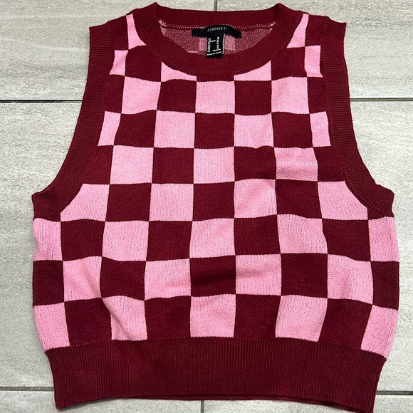 Forever 21 Other - Forever21 Checkered Sweater Cropped Vest Top Size M